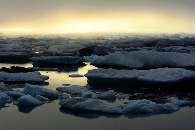 shutterstock_108576674 arctic ice iceland Jokulsarlon glacier lake